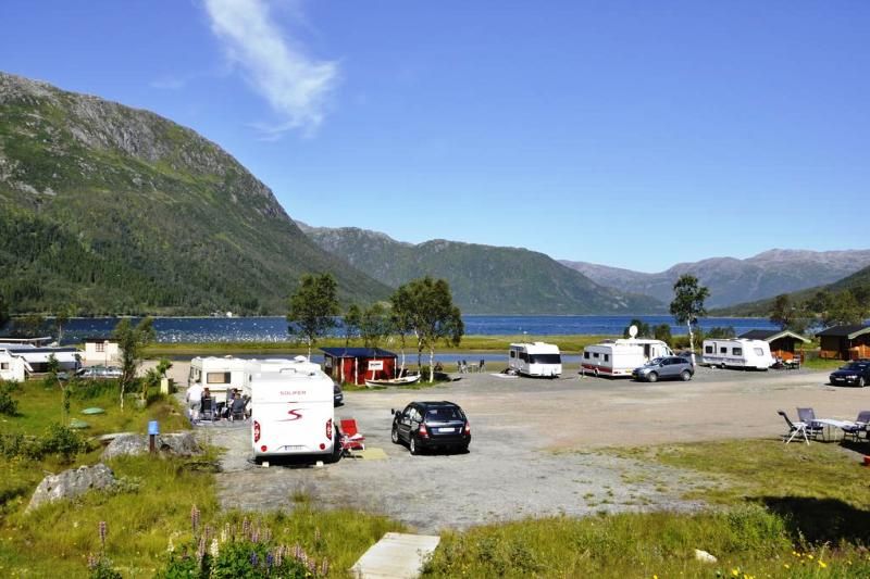 Gullesfjord Camping Kampeerplaatsen