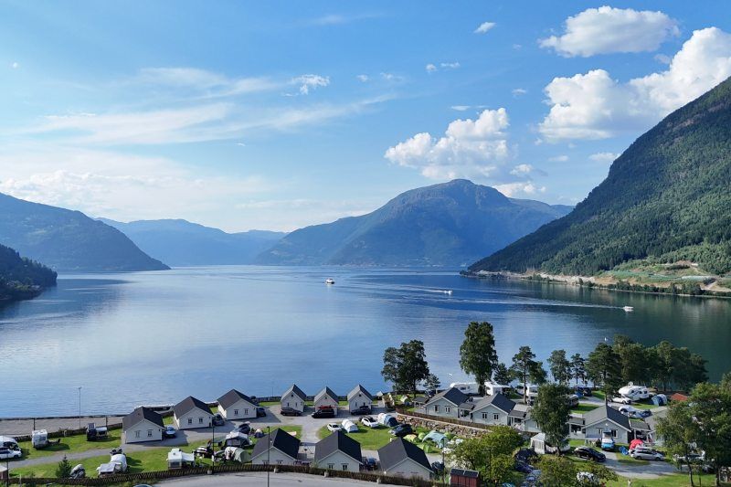 Kinsarvik Camping ligging