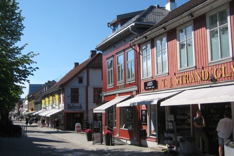 Lillehammer Turistsenter bezoek centrum Lillehammer