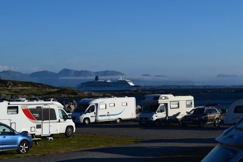 PlusCamp Bud Camping uitzicht op zee