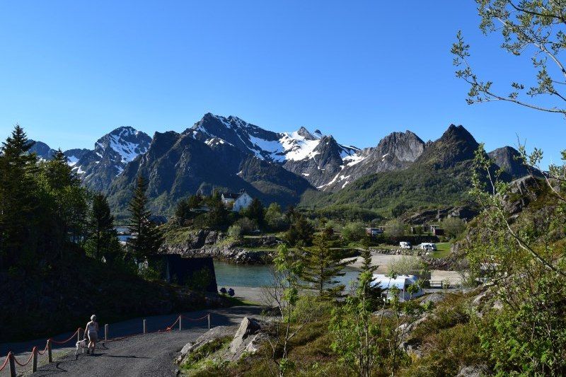 Sandvika Fjord og Sjohus Camping uitzicht vanaf plateau