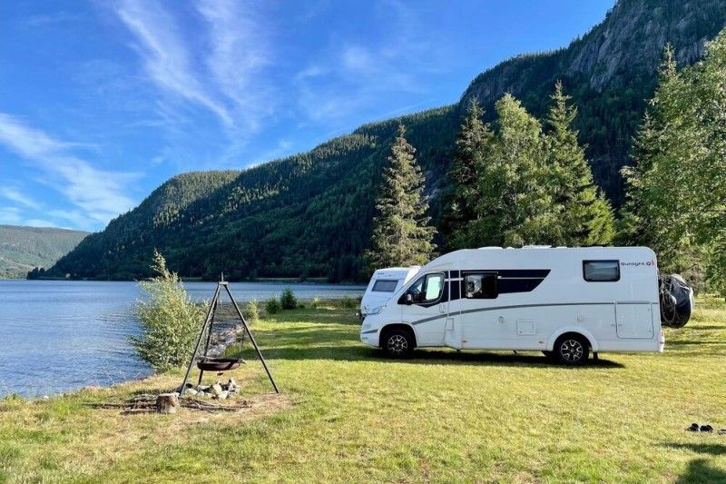 Stoylen Camping Bygland kamperen aan het water