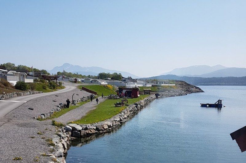 Tornes Fjordcamping tentplaatsen